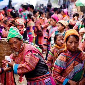 Lung Khau Nhin Market