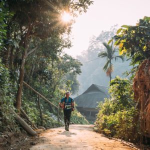 2 Days/1 Night –  Kayaking Tour at Hoa Binh Reservoir (Deluxe)