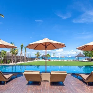 d’NUSA Beach Club and Resort